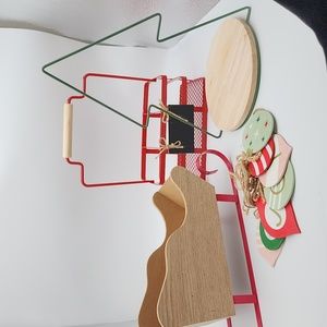 4 Piece Miscellaneous Christmas Decor Lot